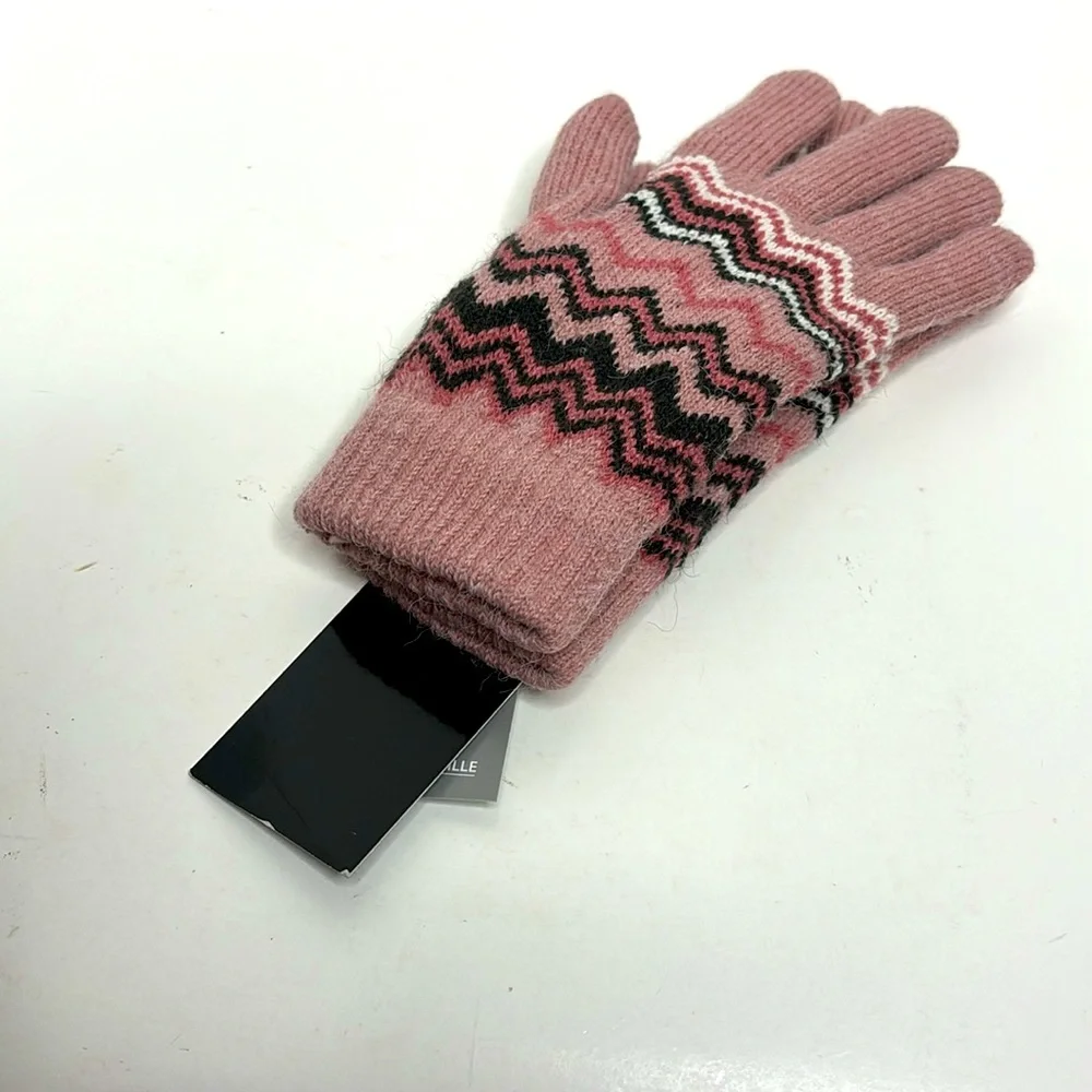 Emanuel Geraldo | Pink Chenille Gloves Winter Hands Fashion | Accessory For Cold